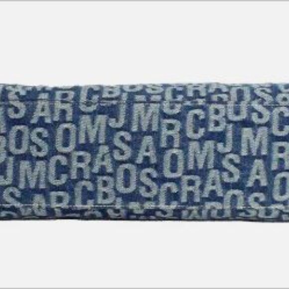 Marc Jacobs The Washed Monogram Blue Denim Grind Canvas Tote - Picture 4 of 4